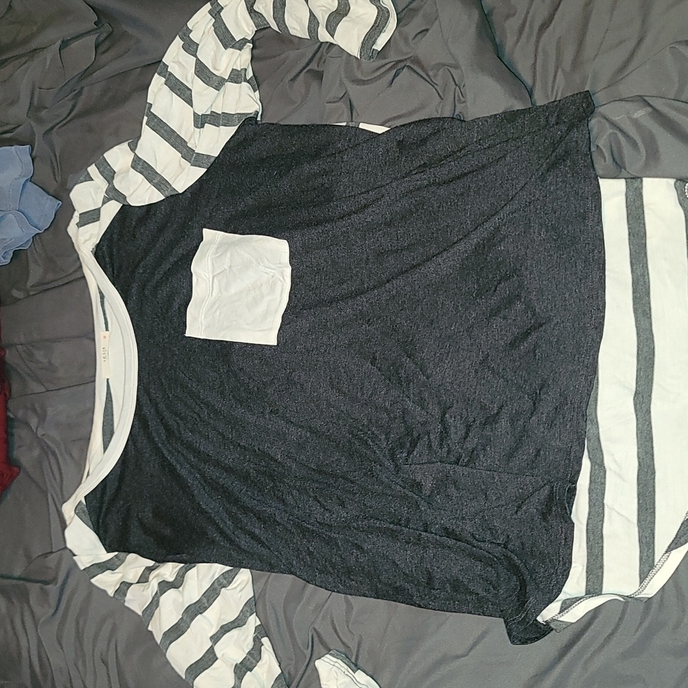 Dark gray and white top